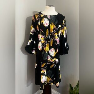 ILE NEW YORK like new black floral dress s10